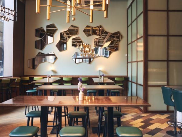 ladychowkitchennyThumb